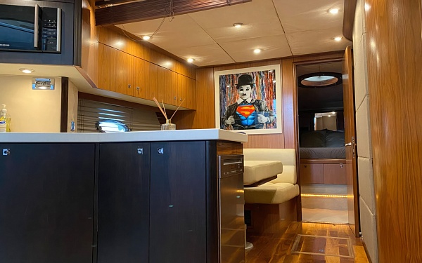 Аренда яхты Sunseeker 72 Predator во Франции- Nera Oceano